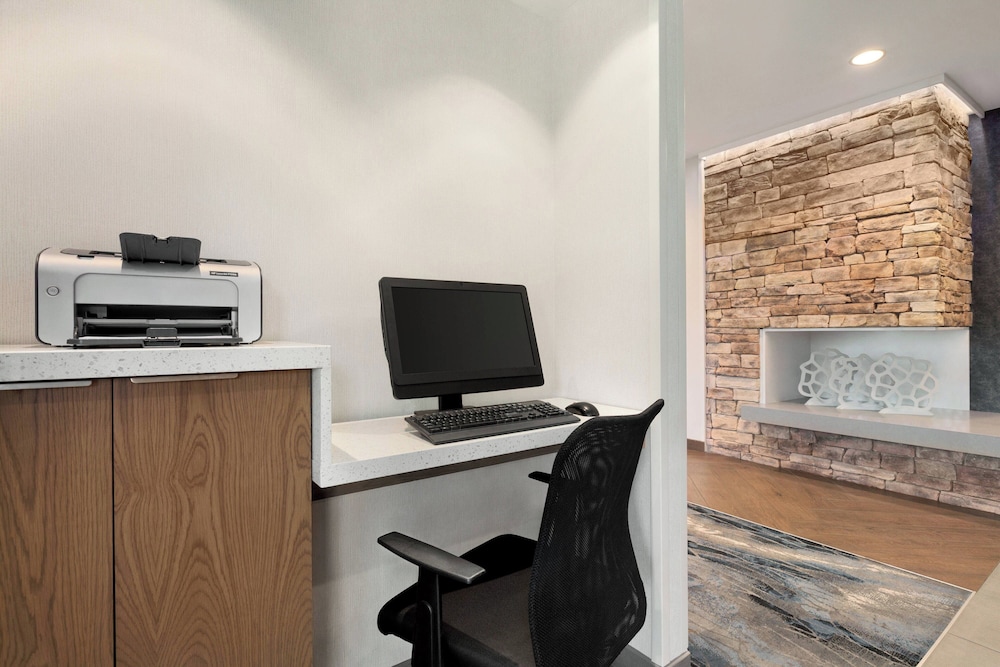 Fairfield Inn by Marriott Visalia Sequoia - photo 23