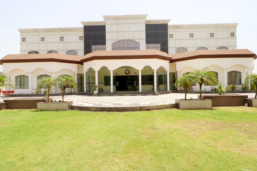 OYO 38557 The Wedding Point in Patiala, India