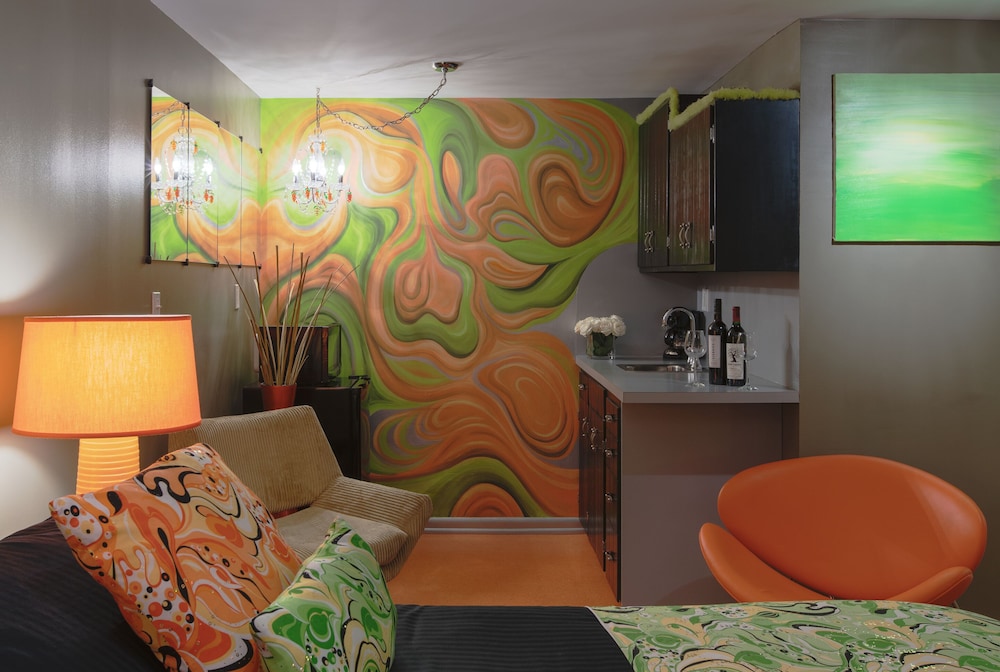 The Roxbury - photo 19