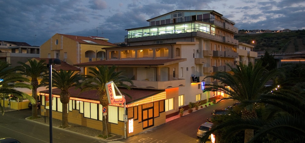 Hotel President - carbon neutral hotel in Vasto