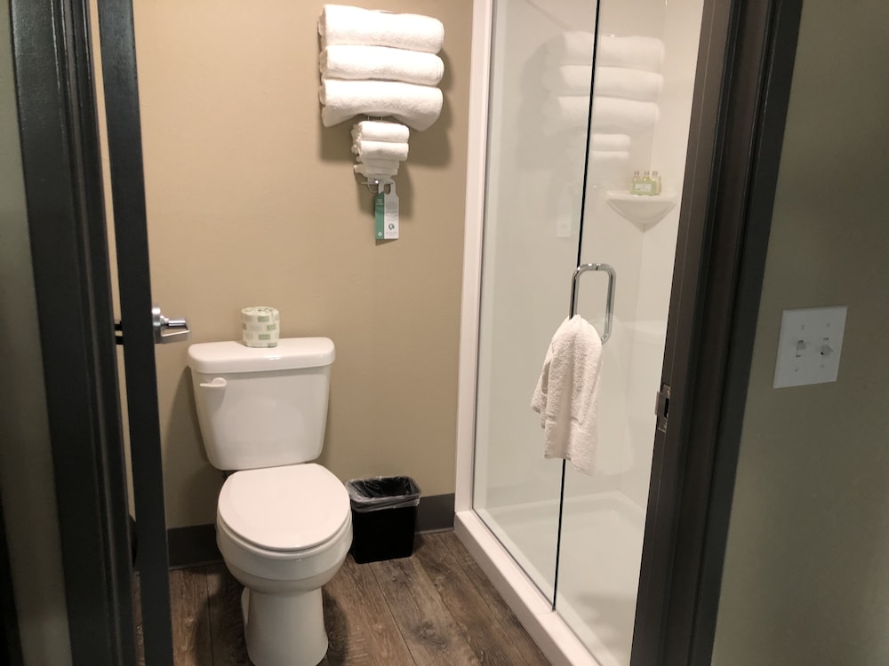 Cobblestone Inn & Suites Trenton - photo 17