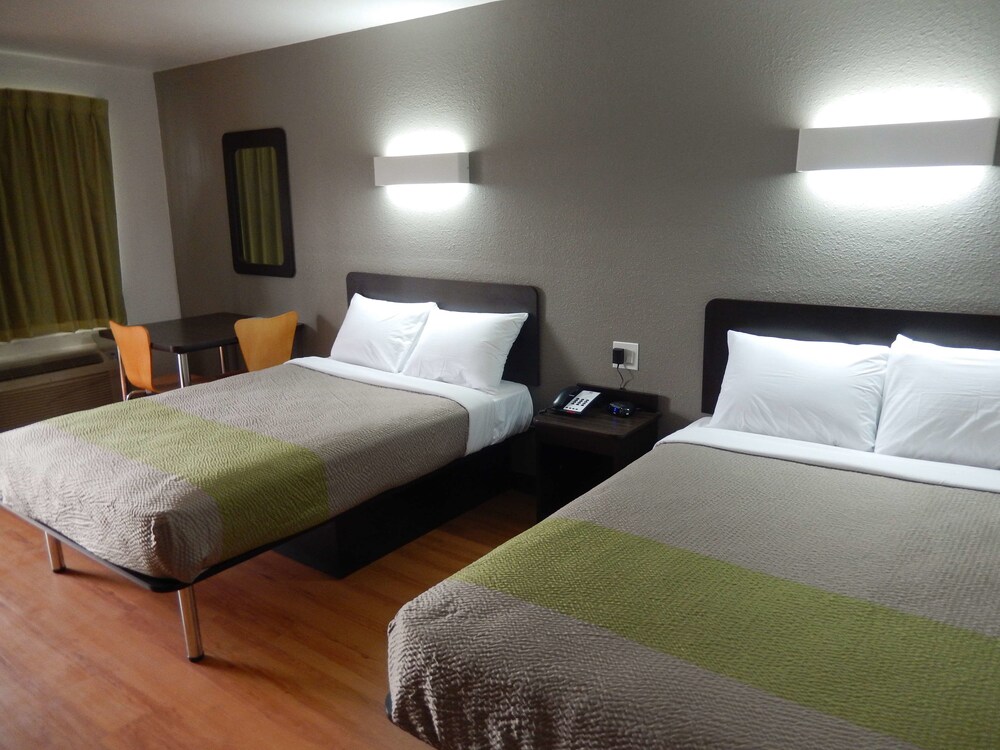 Studio 6 Houston TX Intercontinental Airport South - photo 12