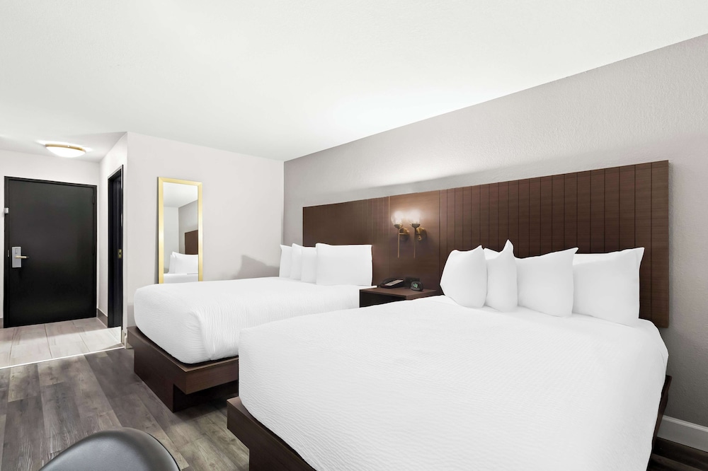 SureStay by Best Western Groves - photo 15