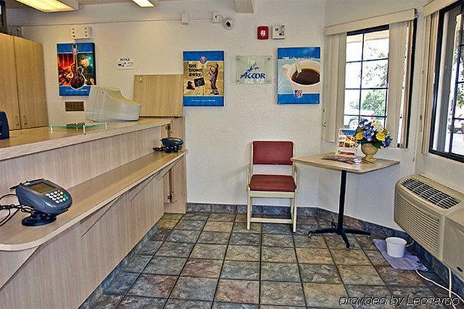 Motel 6 Milwaukee West Brookfield - photo 27