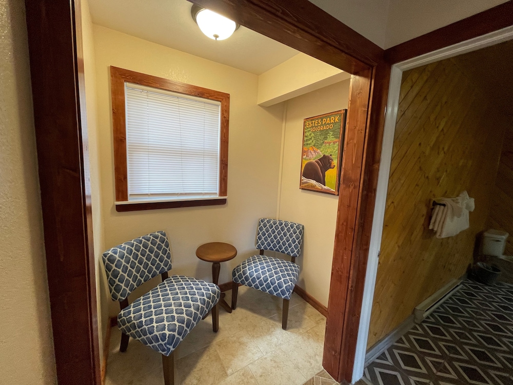 Estes Mountain Inn - photo 33