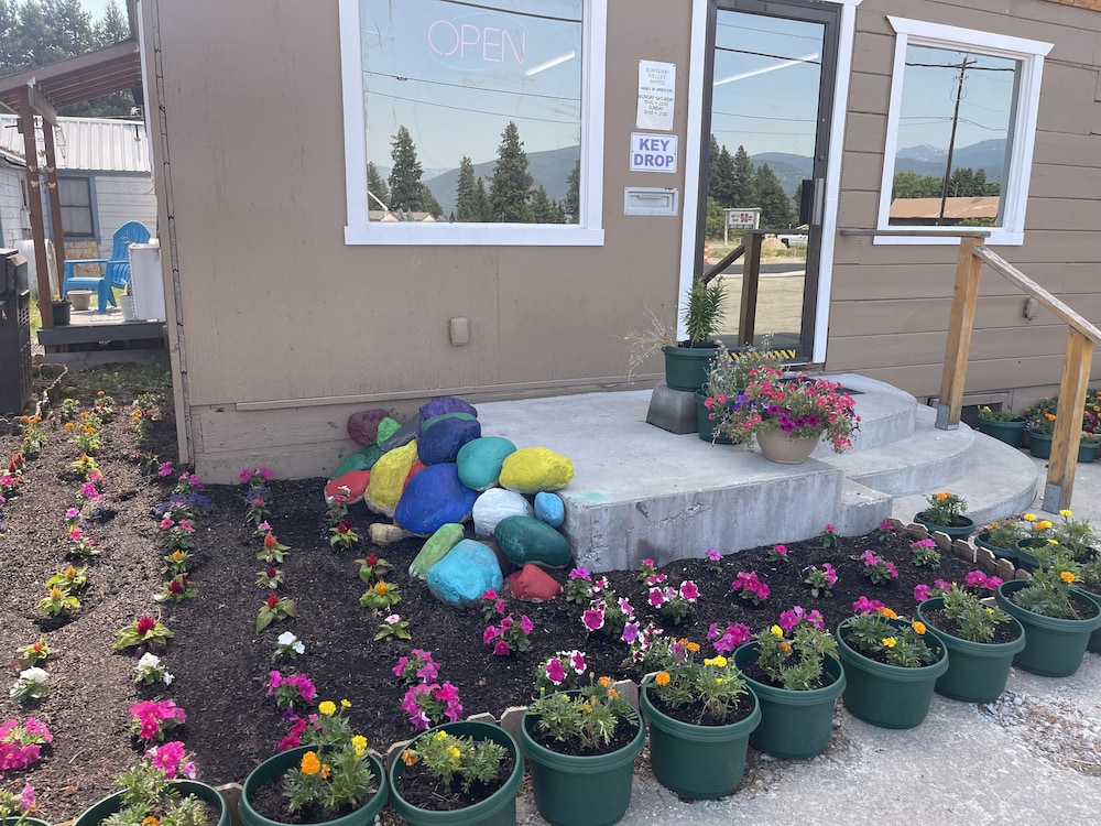 Kootenai Valley Motel - photo 91