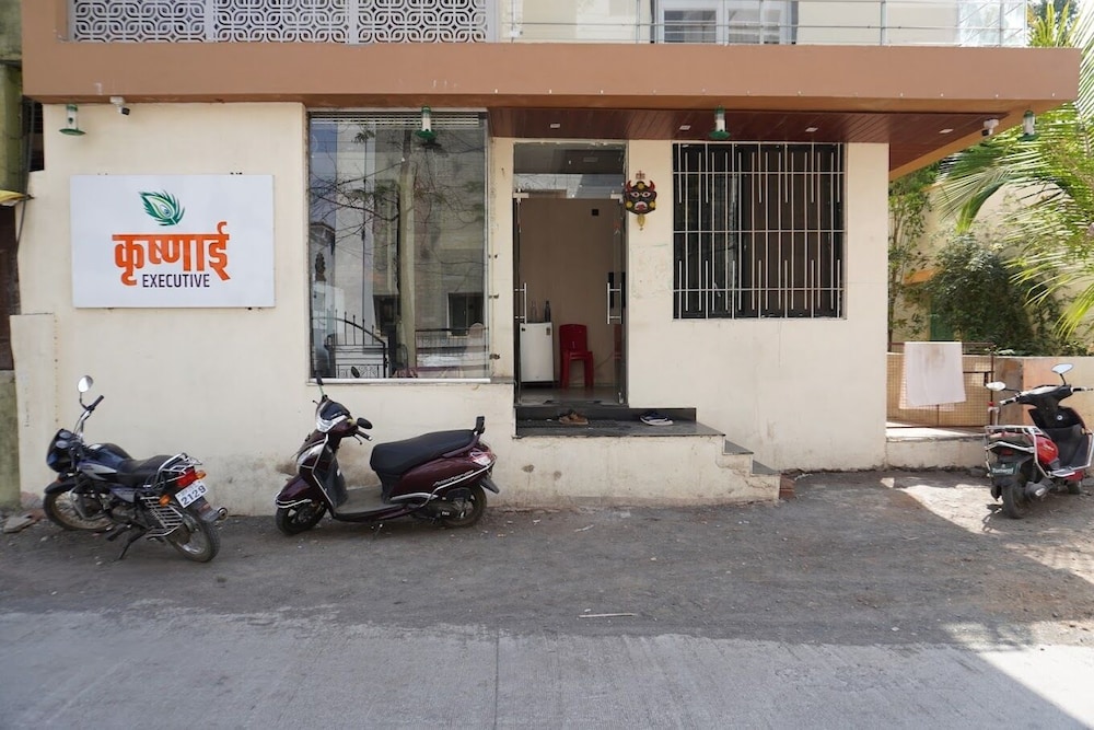 Krushnai Executive - carbon neutral hotel in Tuljapur