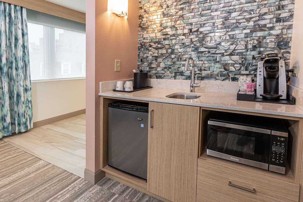 Hilton Garden Inn Ithaca - photo 22