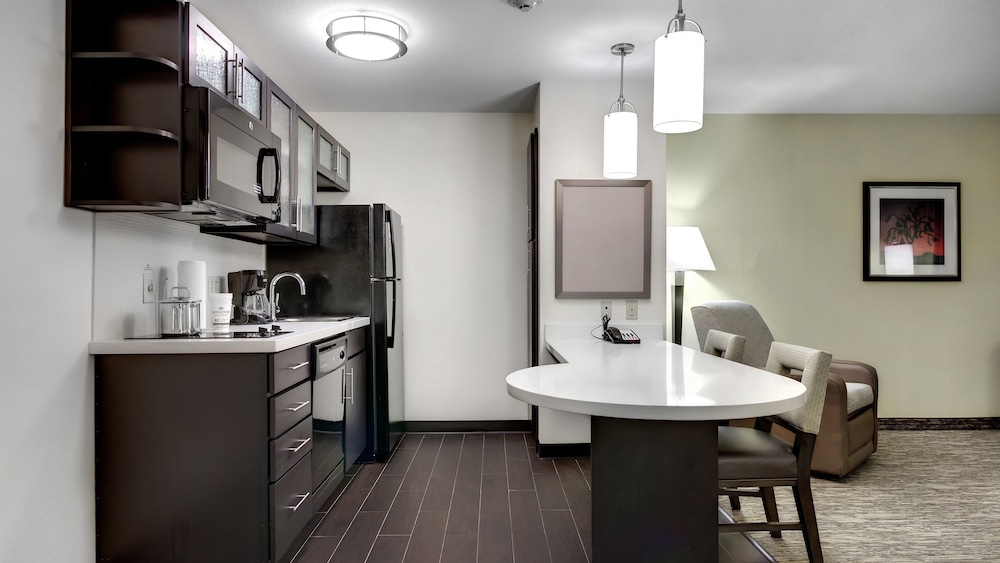 Candlewood Suites Waco by IHG - photo 20