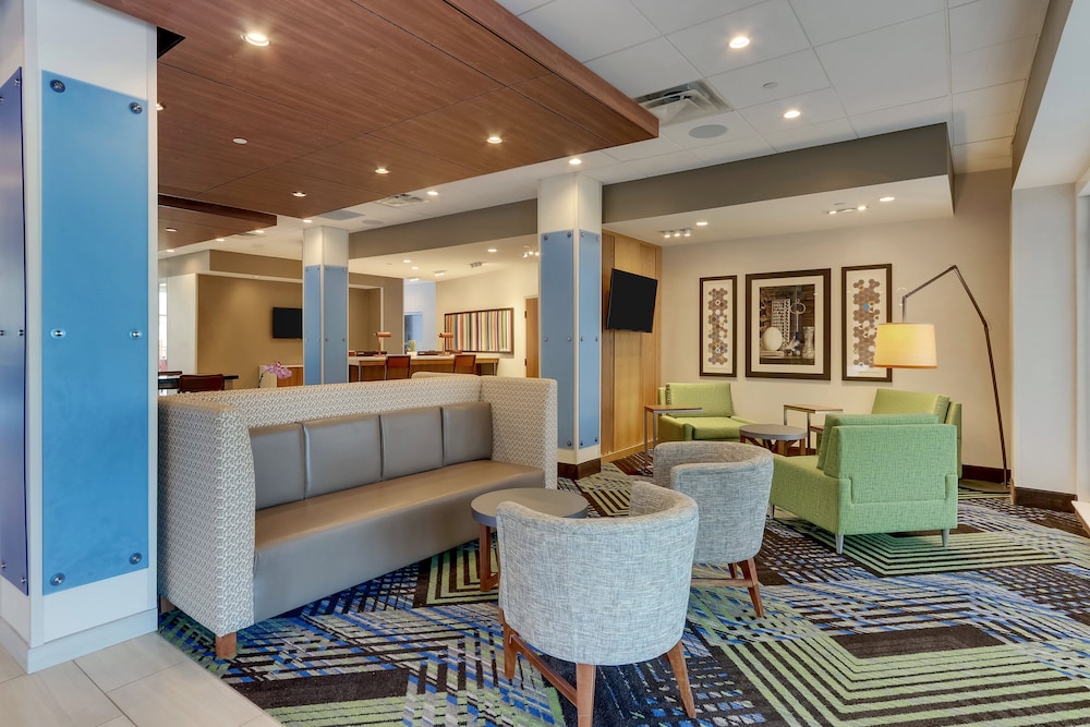 Holiday Inn Express Wilmington Porters Neck - photo 63