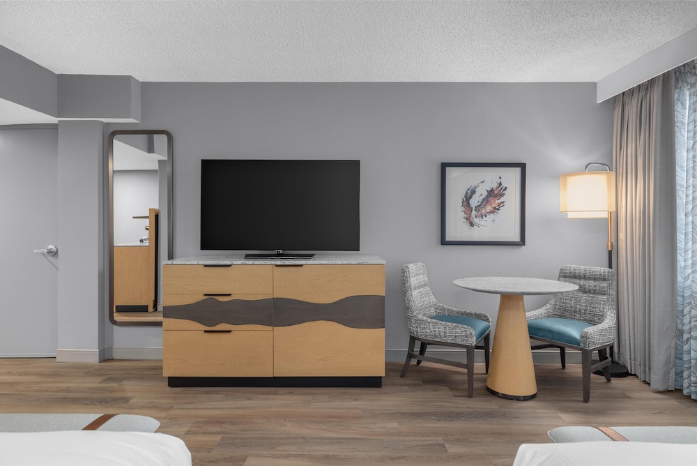 DoubleTree by Hilton Phoenix Midtown - photo 13