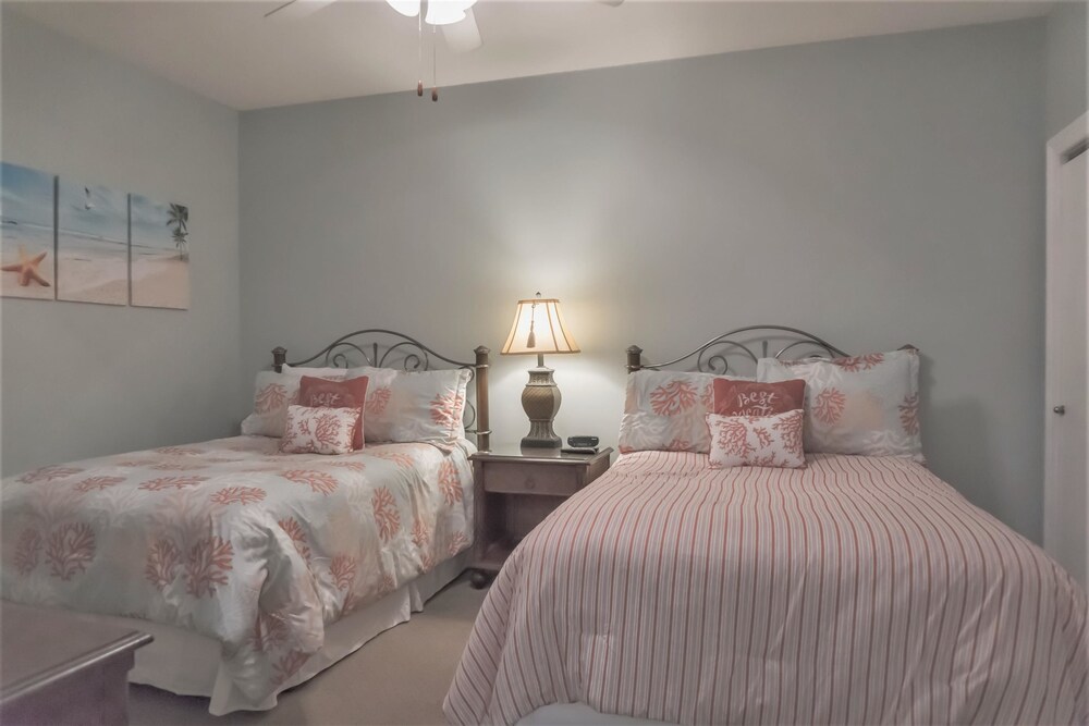Boardwalk Beach Resort by Panhandle Getaways - photo 18