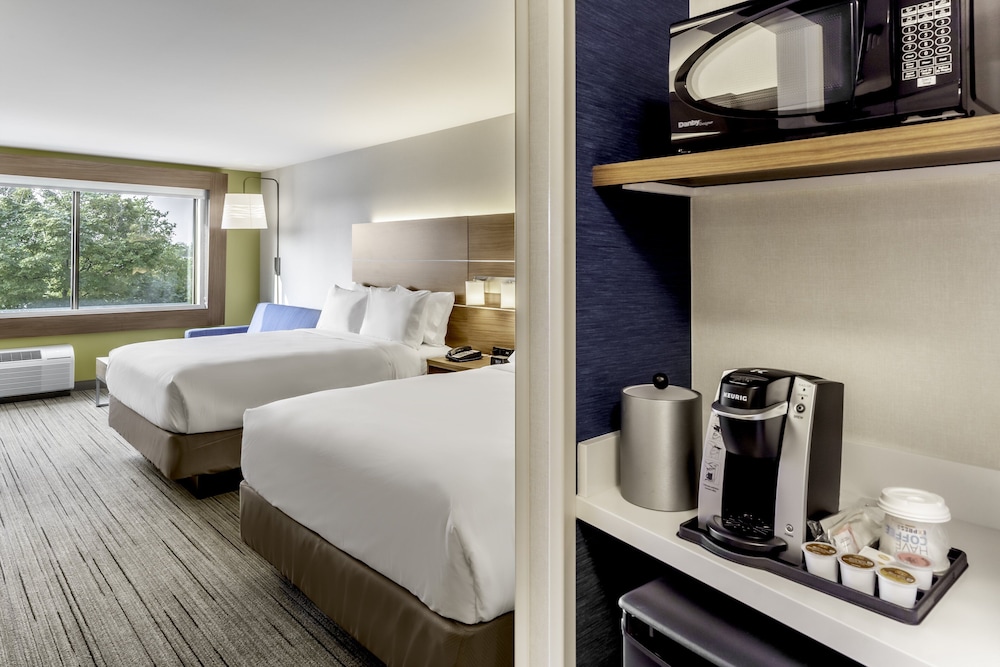 Holiday Inn Express Milwaukee West Allis an IHG Hotel - photo 5