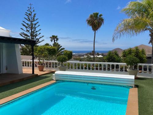 Villa Dora Bella Lanzarote — 4-Star Luxury Hotel in Nazaret, Spain