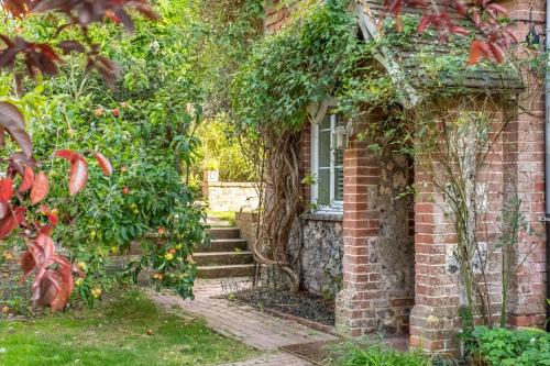 1 Church Cottages — Lewes