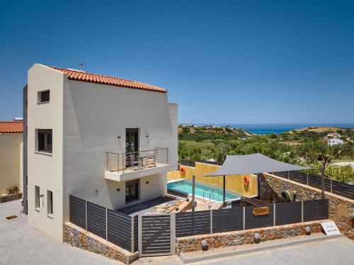 Villa Matiza — 4-Star Luxury Hotel in Sision, Greece