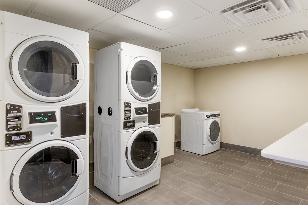 Candlewood Suites Roanoke Airport by IHG - photo 33