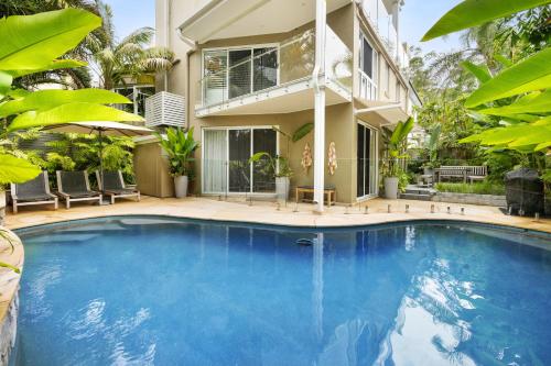 Little Cove Haven Naousa 4 — 4-Star Luxury Hotel in Noosa Heads, Australia