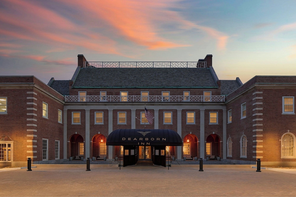 Dearborn Inn Autograph Collection - carbon neutral hotel in Dearborn
