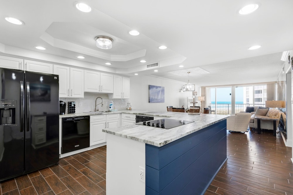 Shoreline Towers 1035 - featured photo