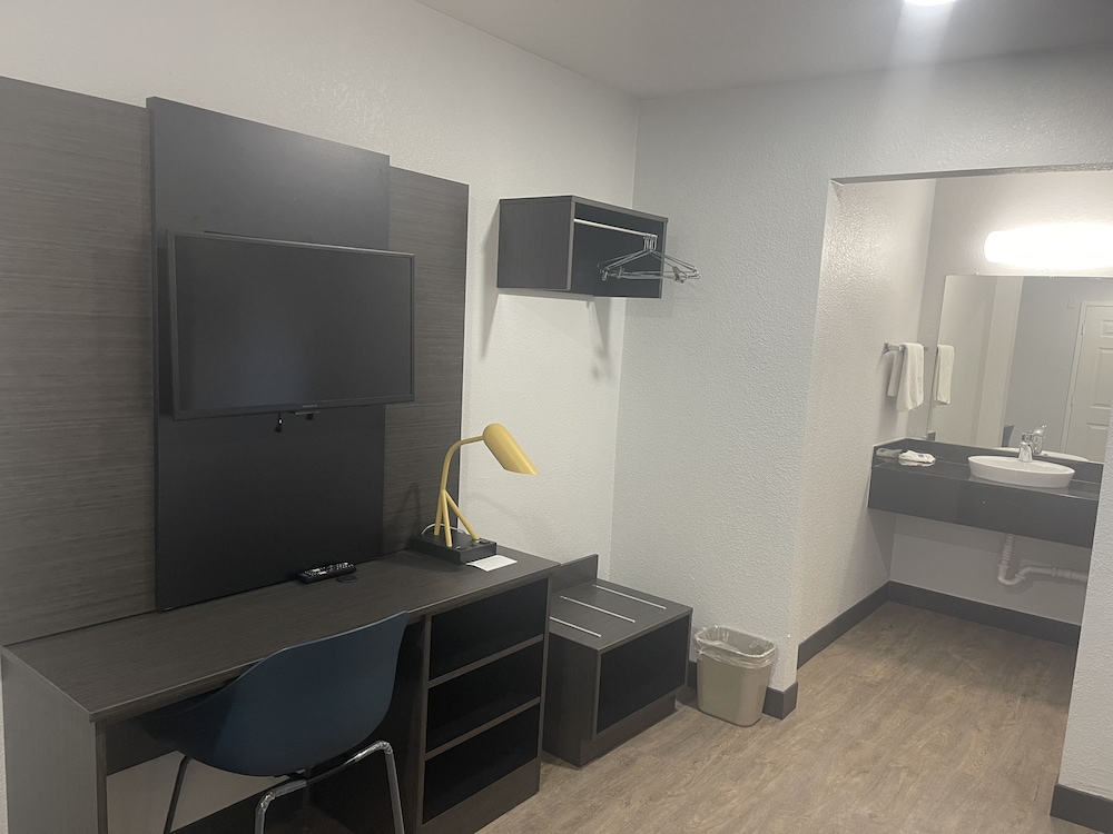 Motel 6 Denton Tx Unt - photo 13