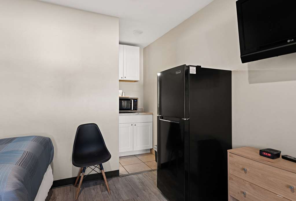 Rodeway Inn Charlotte Independence Blvd. - photo 10