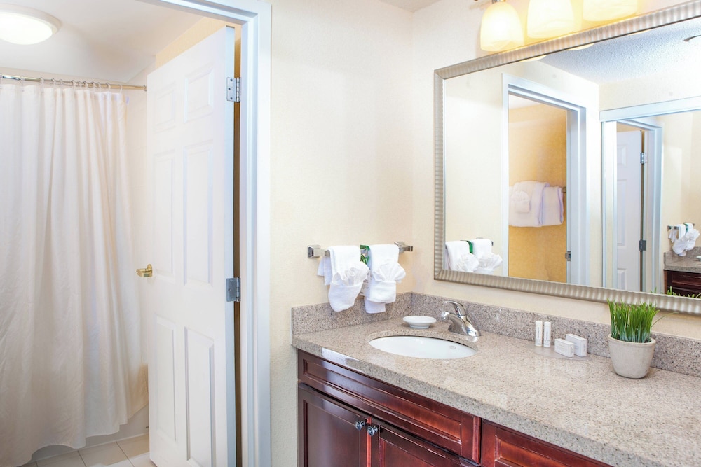 Residence Inn by Marriott Chesapeake Greenbrier - photo 33