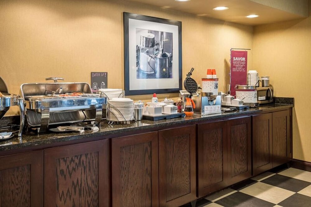 Hampton Inn Somerset - photo 63