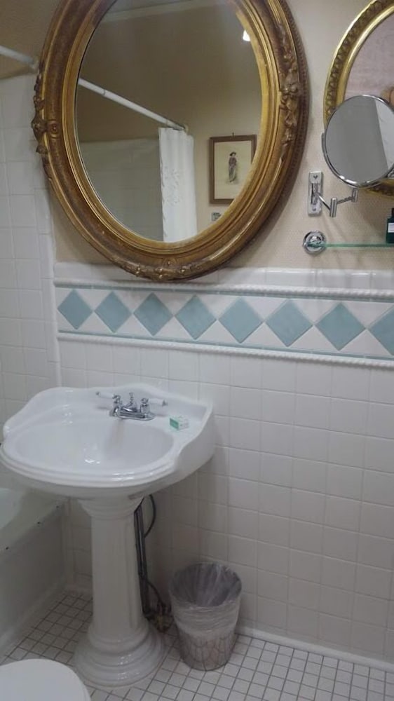 The Inn at Brevard - photo 26
