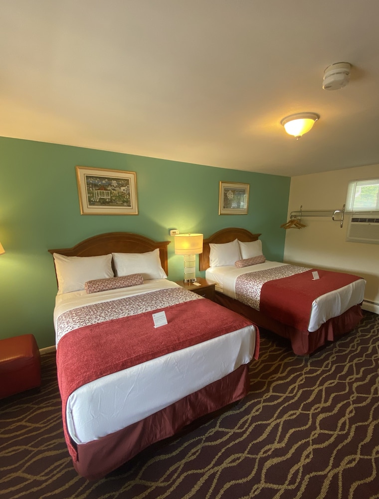 Cozy Corner Motel - photo 2