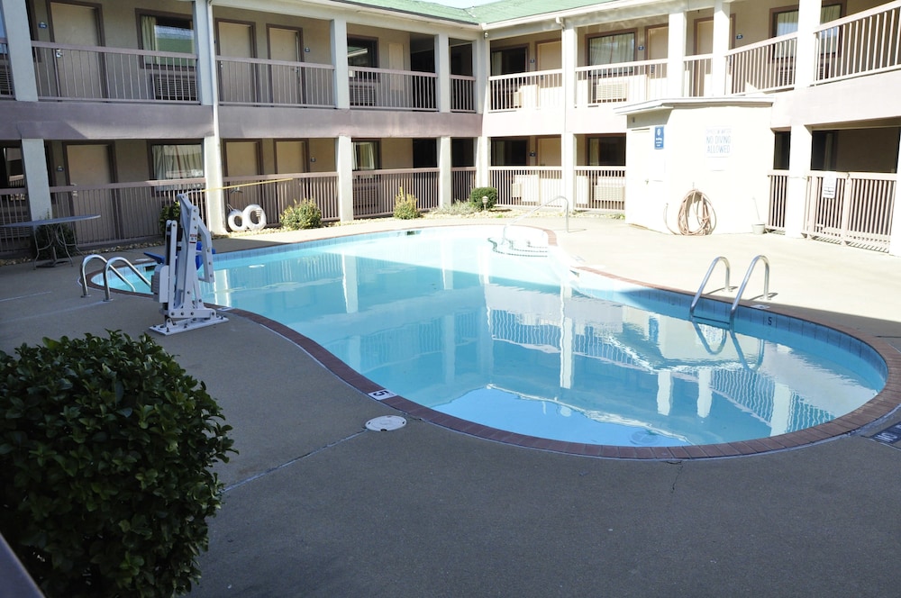 Motel 6 Little Rock AR Airport - photo 27