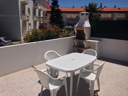Apartamento Mar Azul by CMA — 4-Star Luxury Hotel in Vila Nova De Milfontes, Portugal