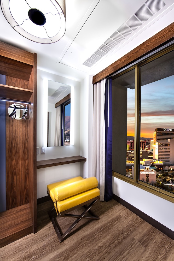 El Cortez Hotel and Casino 21 and Over - photo 9