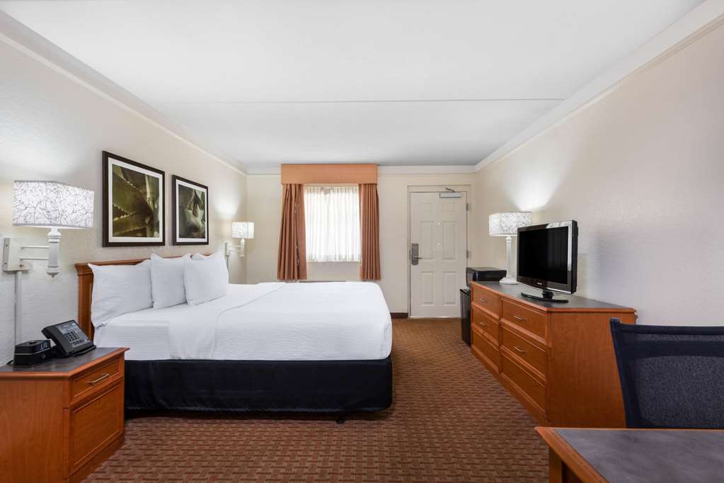 La Quinta East Deerfield Beach Boca Raton - photo 16