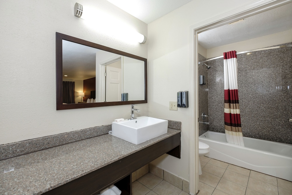 Red Roof Inn Plus Hammond - photo 39