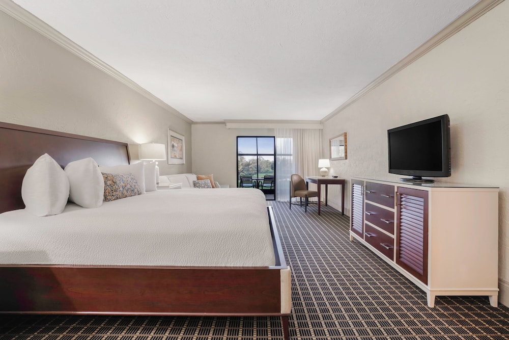 Mission Resort and Club - photo 4