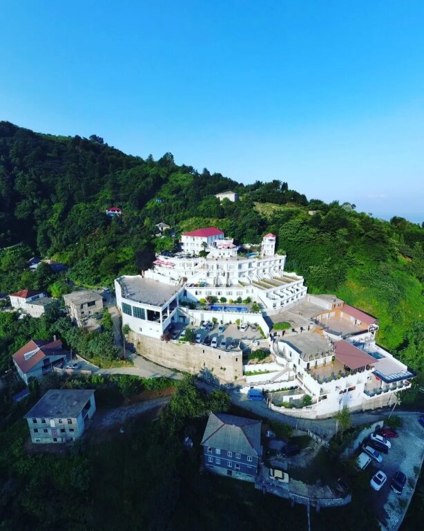 Hotel Zura
