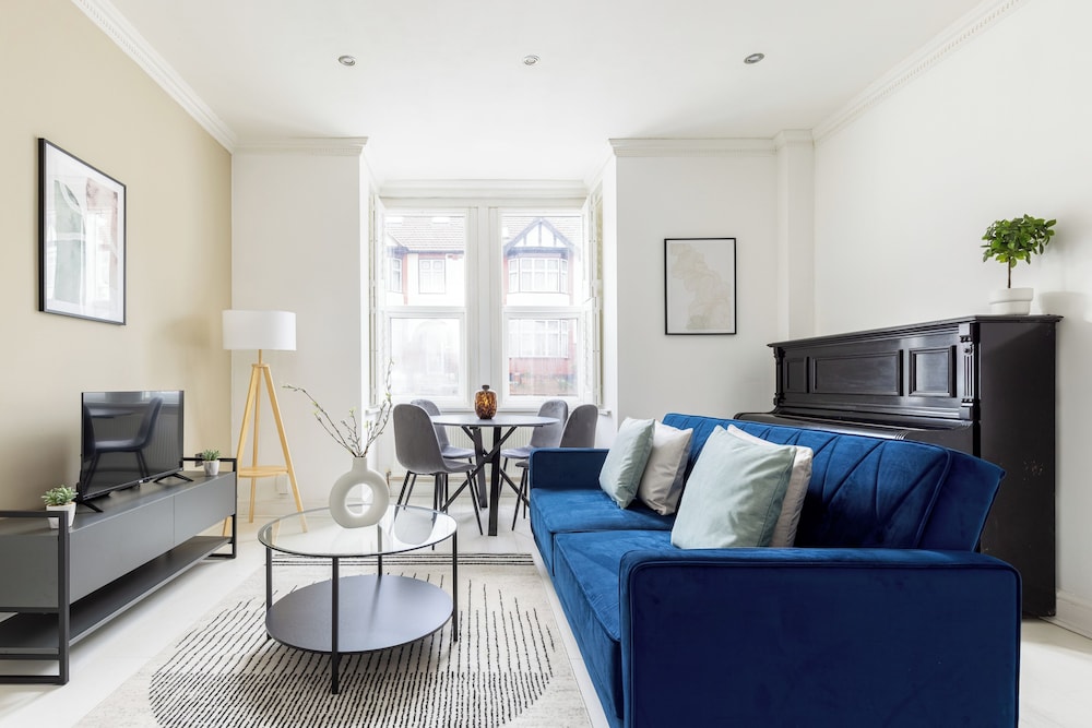 Beautiful 2 bed in Walthamstow — 4-Star Luxury Hotel in London, United Kingdom