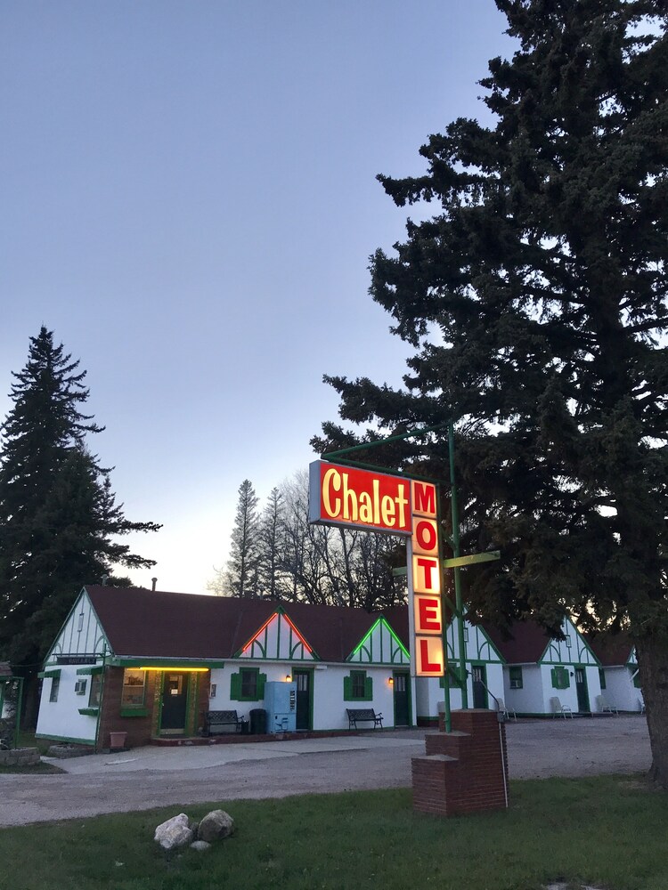 Chalet Motel - photo 22