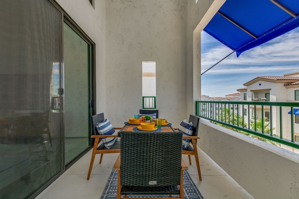 Penthouse BRAND NEW Cays at Ocotillo Lots of Upgrades 30 Night Minimum by RedAwning - photo 28
