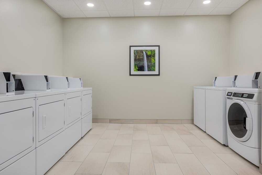 Candlewood Suites Cookeville by IHG - photo 33