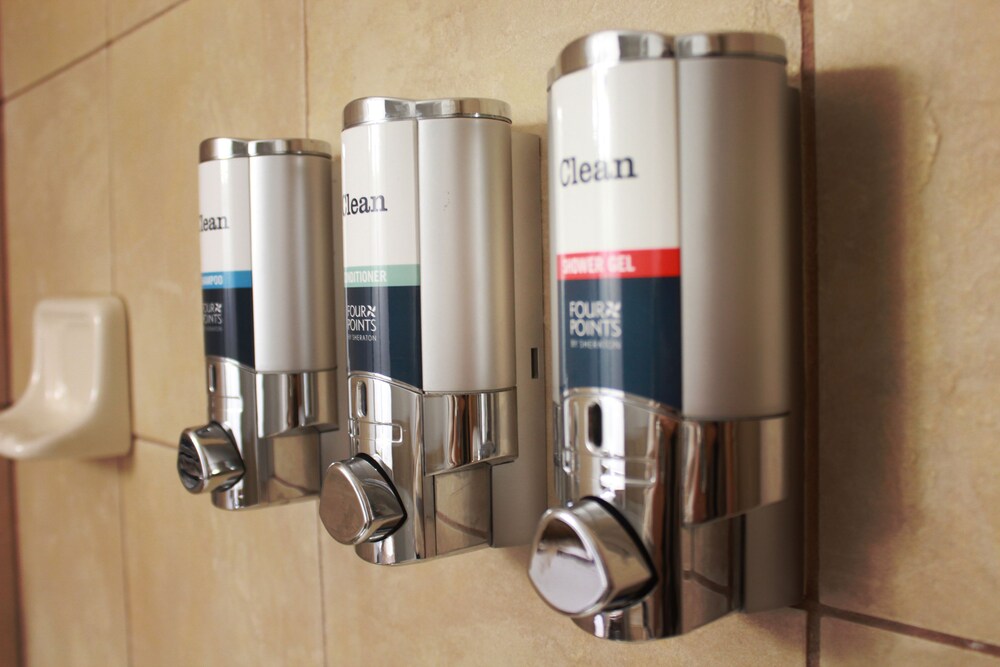 Four Points by Sheraton Kansas City Airport - photo 22