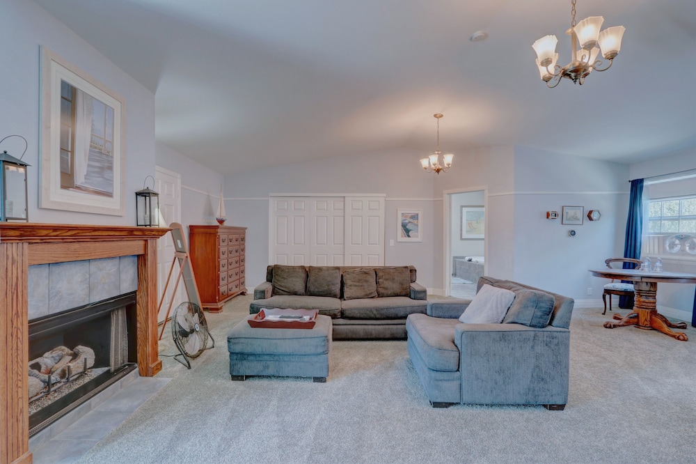 Pelican Cove Inn - photo 93