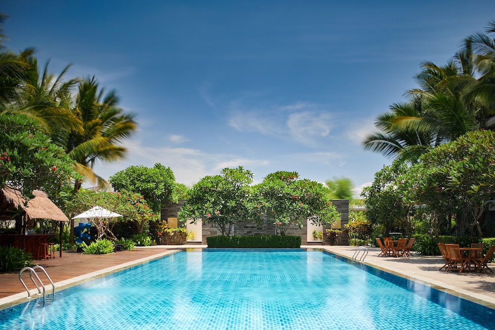 éL Hotel Royale Banyuwangi — 4-Star Luxury Hotel in Banyuwangi, Indonesia