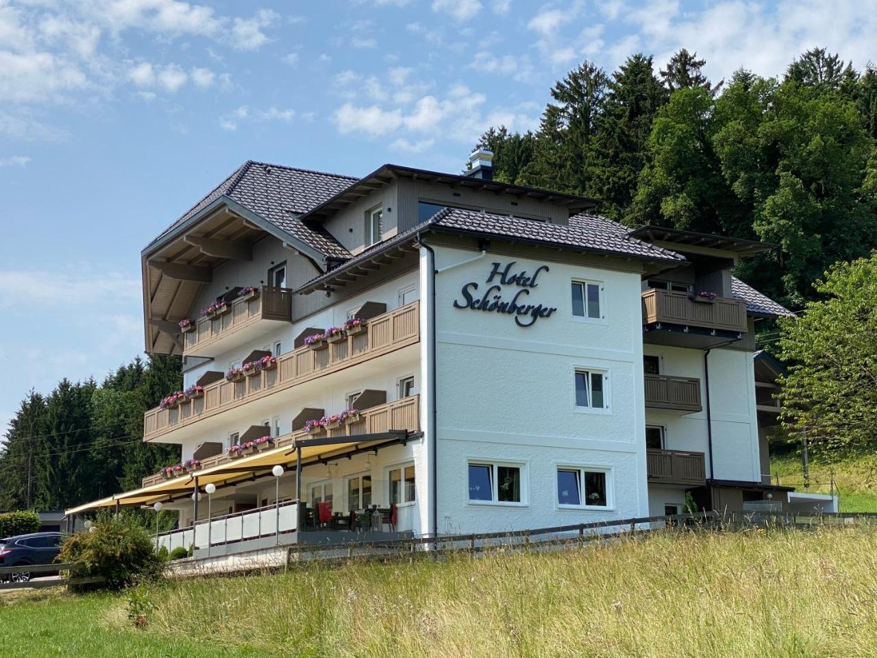 Hotel Schönberger in Fuschl Am See, Austria