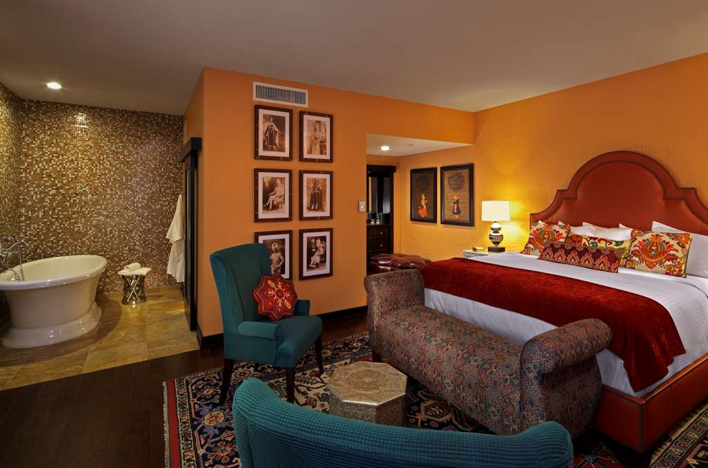 The Cheshire - photo 4