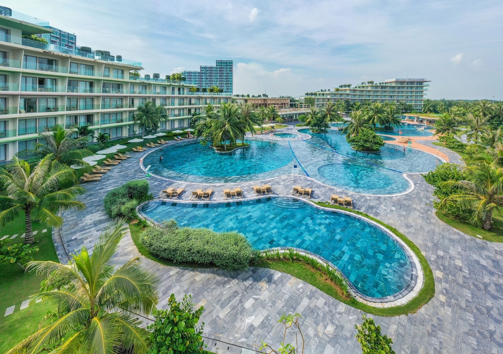 FLC Luxury Hotel Samson in Thanh Hoa, Vietnam