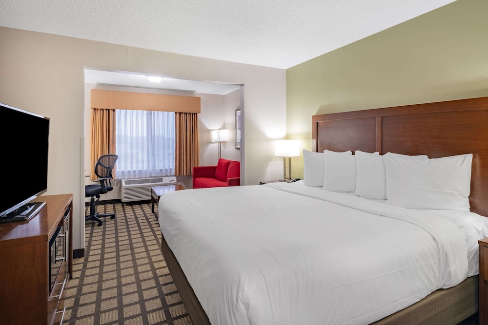 Baymont by Wyndham Gurnee - photo 20