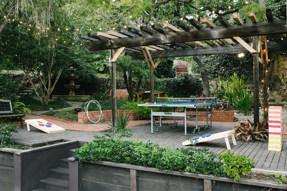 Frida by AvantStay Sleeps 16 Prvt Estate w Tennis Ct & Mins to Beach - photo 26