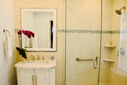 Sea Turtle Inn - photo 26